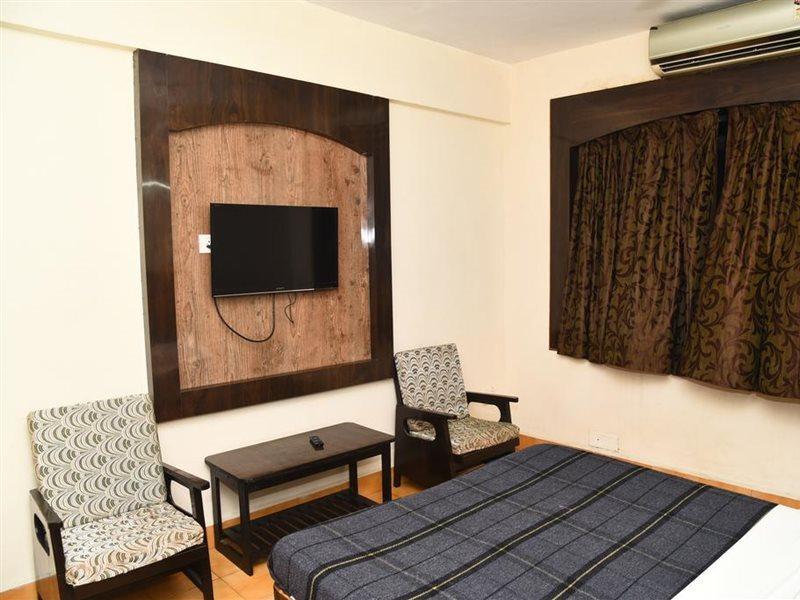 צ'נאי Hotel Mars מראה חיצוני תמונה