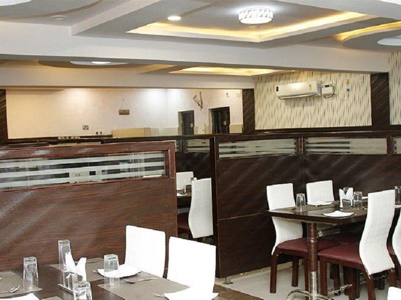 צ'נאי Hotel Mars מראה חיצוני תמונה