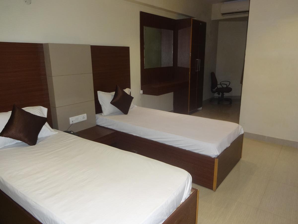 צ'נאי Hotel Mars מראה חיצוני תמונה